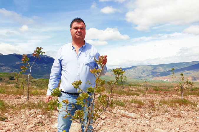 Winzer Alberto Ramírez überraschte unseren Einkäufer David Rodriguez an der Biofach in Nürnberg mit einem temperatmentvollen Rioja der Extraklasse.